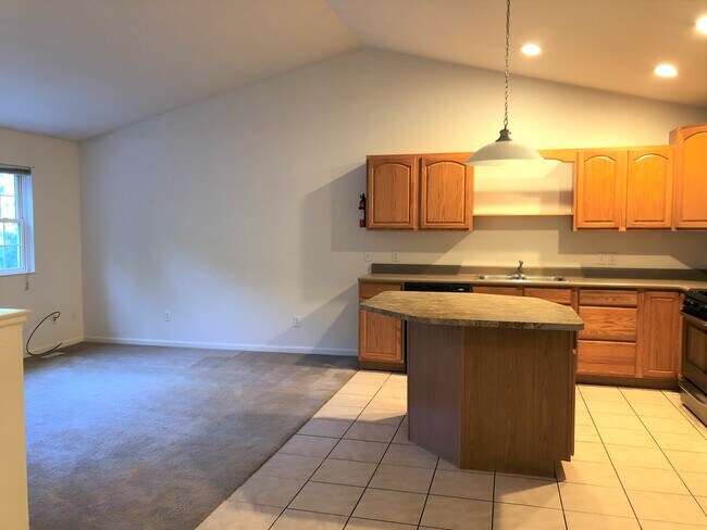 Photo - Graduate Gardens