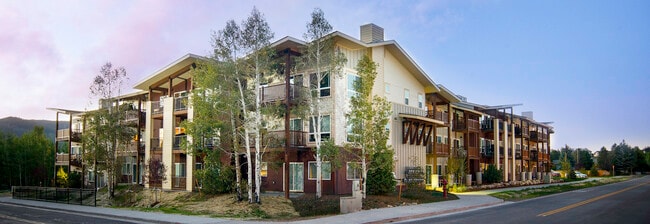 Skiview Place Apartments