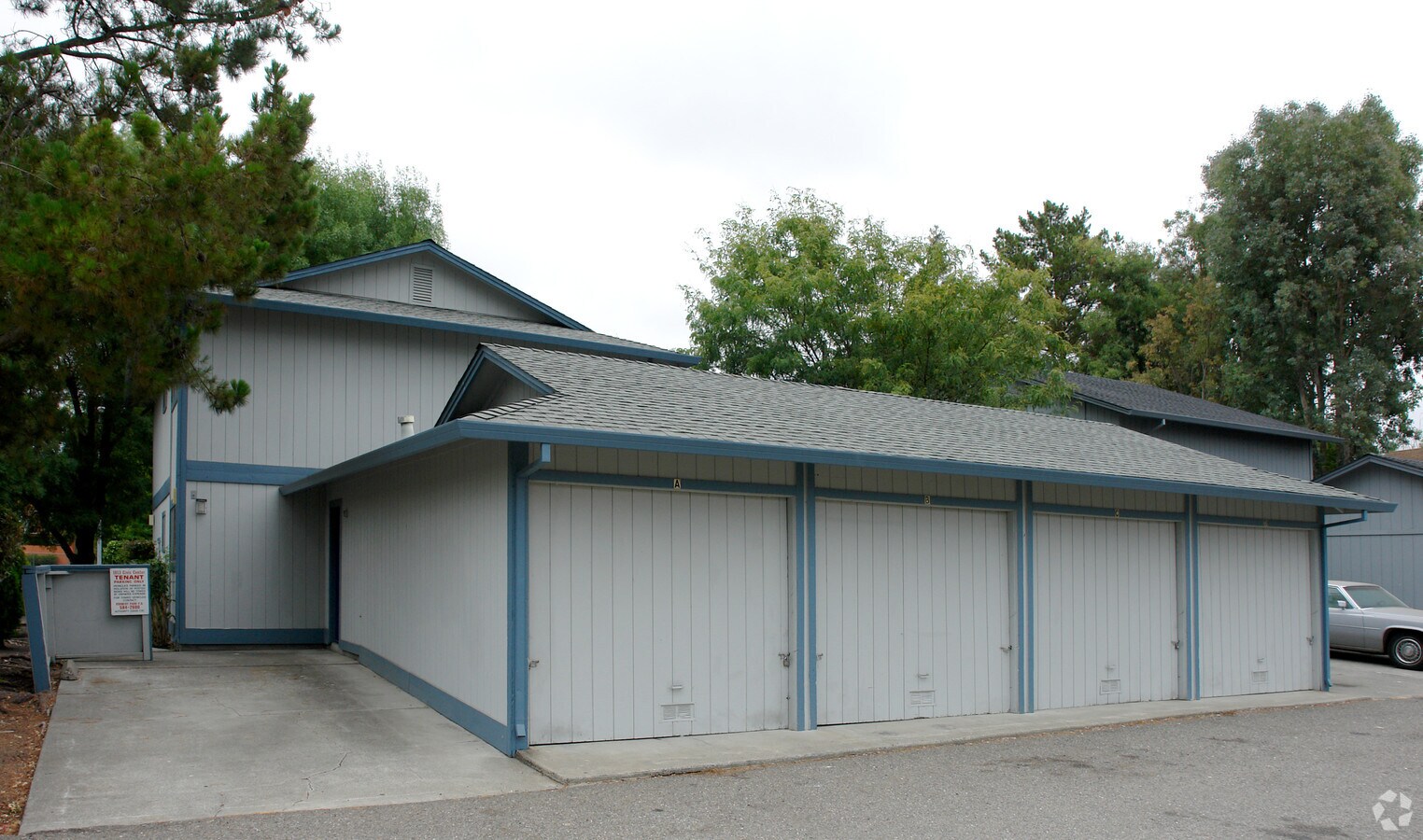 Photo - 1013 Civic Center