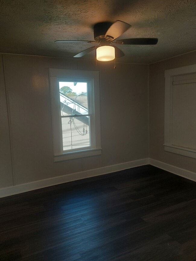 Photo - Cute duplex Jordan/ Johnson area Move in R...