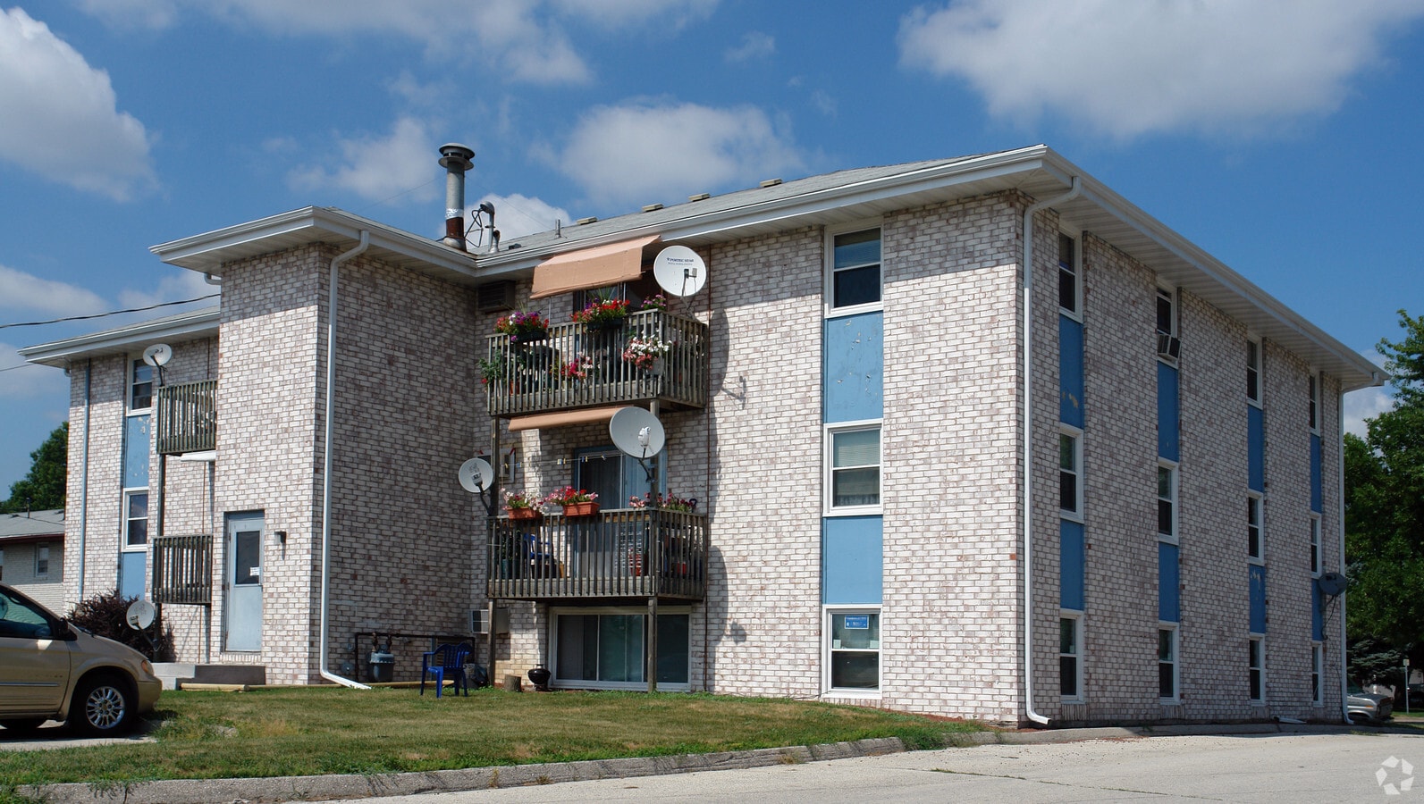 Photo - 1114 SE Belmont Dr