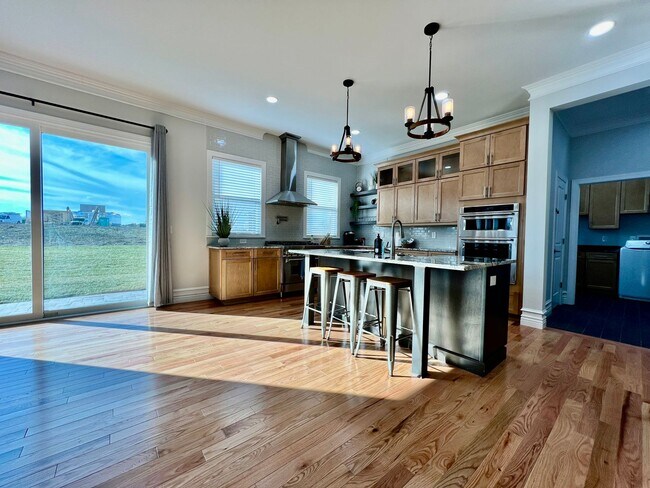 Photo - Luxury Home Incredible master suite Liberty Twp OH