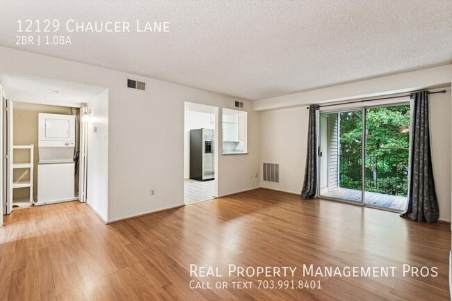 Photo - 12129 Chaucer Ln