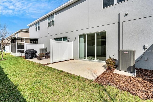 Photo - 6313 Willowside St