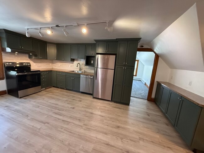 Photo - 227 Pearl St Unit 227B