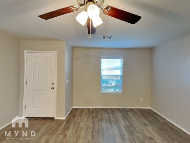 Photo - 726 W Lola Dr