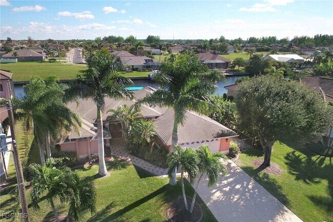Photo - 105 SW 39th Pl