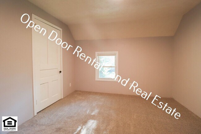 Photo - 328 N State St Unidad 4