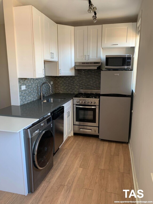 Photo - 511 W Belmont Ave Condo Unit 8