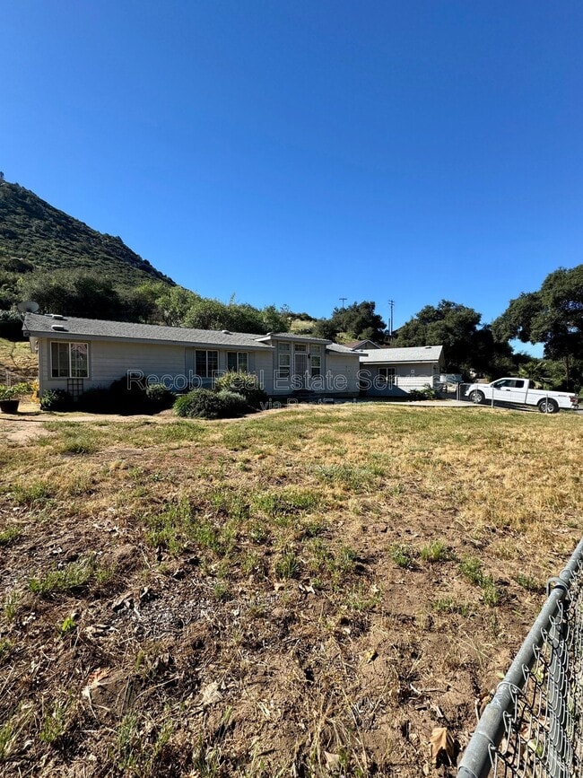 Photo - 580 Silverbrook Dr