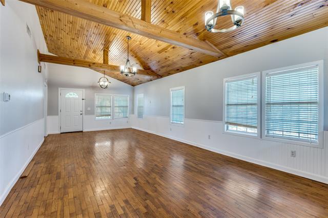 Photo - 301 S Weatherford St