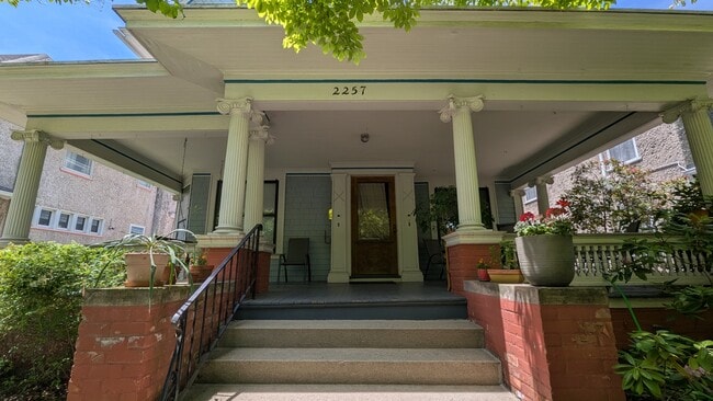 Porch to Front Entry - 2257 Scottwood Ave Unit 2257  One