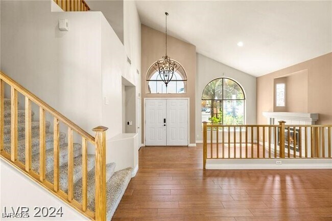 Photo - 3916 Varallo St