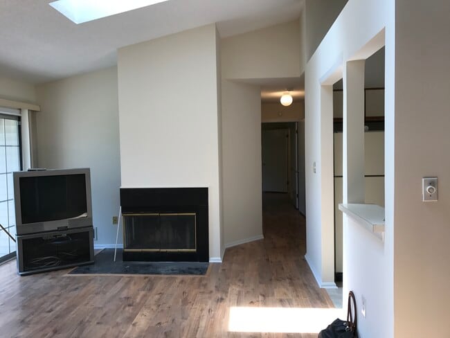 Living Room with Fireplace - 29 Amberly Ct Unit 29