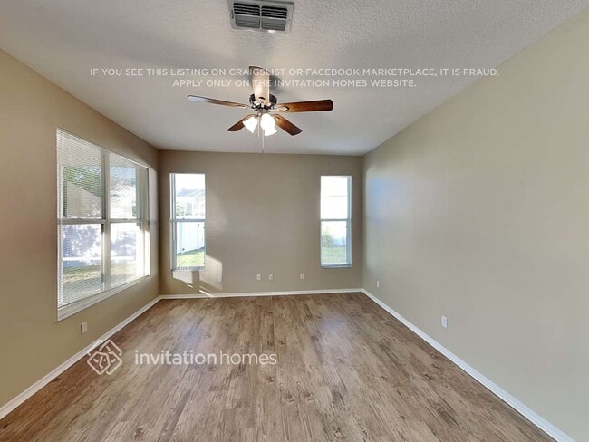 Photo - 135 41st Cir E