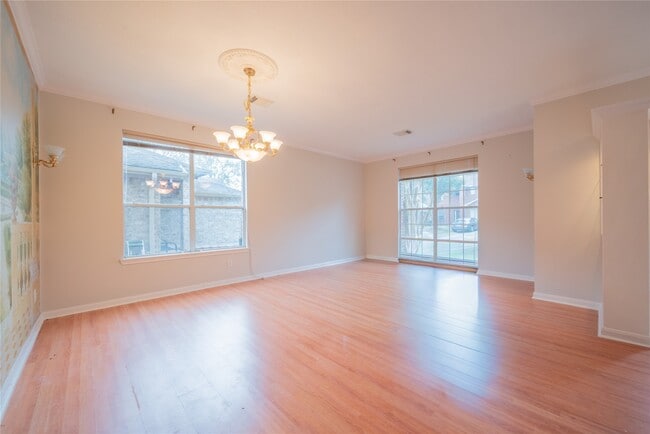 Photo - 9414 Lerin Ln