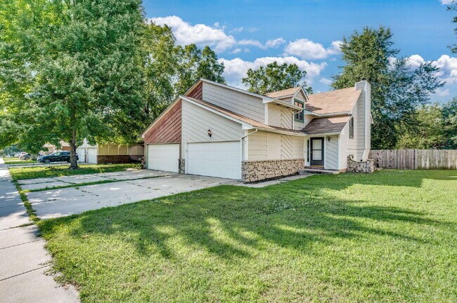 Photo - "Spacious 3-Bed Condo Oasis with 2.5 Baths in Prime Derby Location – 1674 Sq Ft of Comfort!"