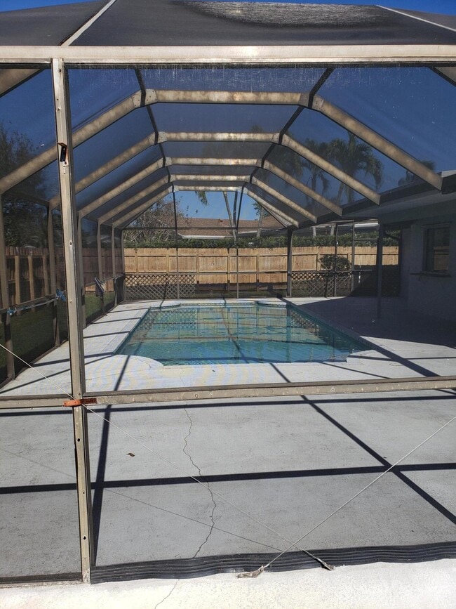 Photo - 4833 Fox Hunt Trail