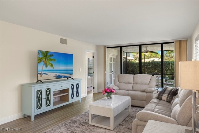 Photo - 3101 Riviera Dr