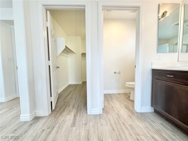 Photo - 9088 Mount Wilson St