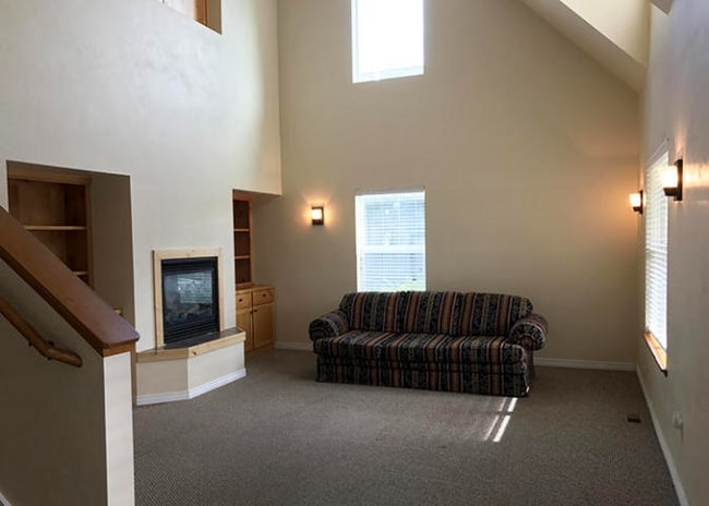 Photo - 123 Aspen Grv Ct