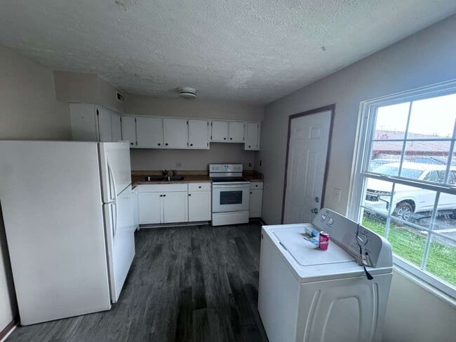 Photo - 2666 Sawbury Blvd Unidad 2666