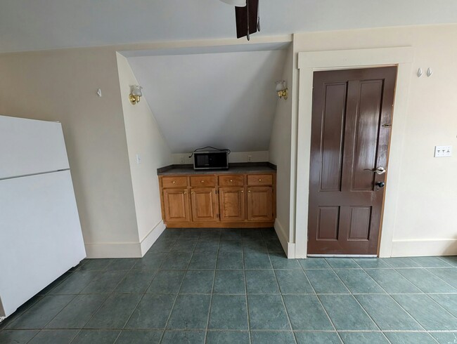 Photo - 275 Elm St Unit 3