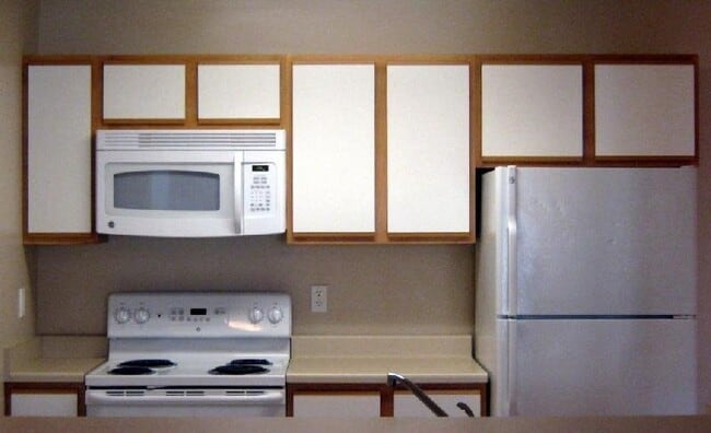 Building Photo - 256 W 3rd St