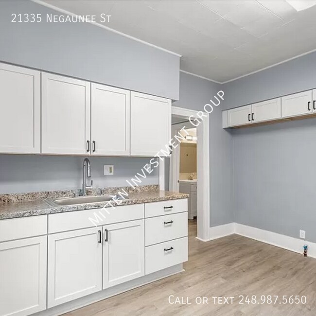 Photo - 21335 Negaunee St