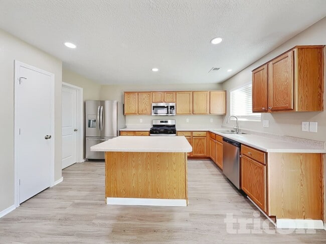 Photo - 6407 Black Hawk Dr NE