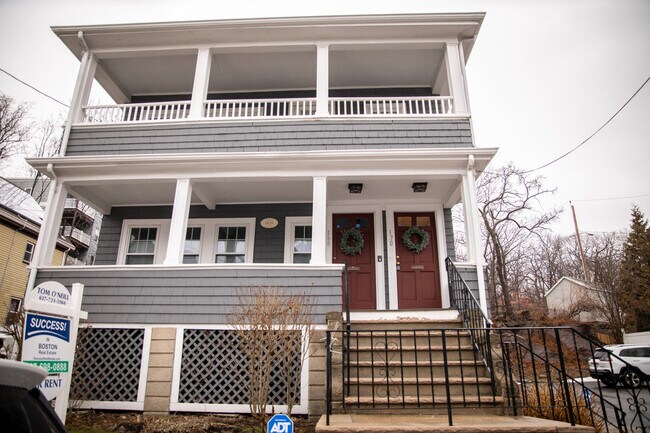 Photo - 170 Savin Hill Ave Unidad 2