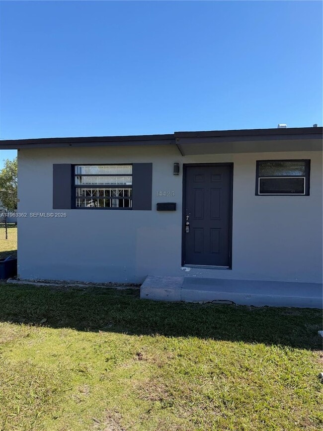 Photo - 14425-1442 Booker T Washington Blvd Unidad 14425