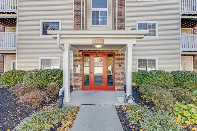 Building Photo - 2 Bedroom Condo in Loveland Unit 208