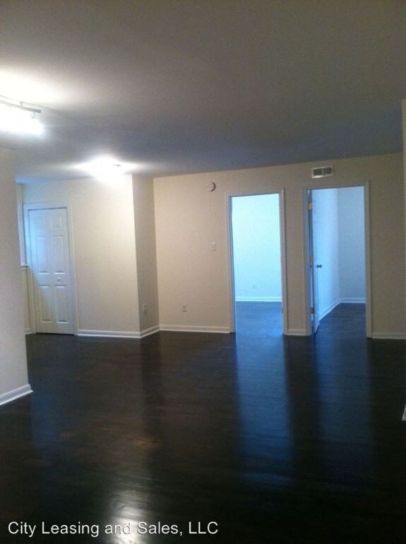 Open floor plan. - 1005 N 25th St