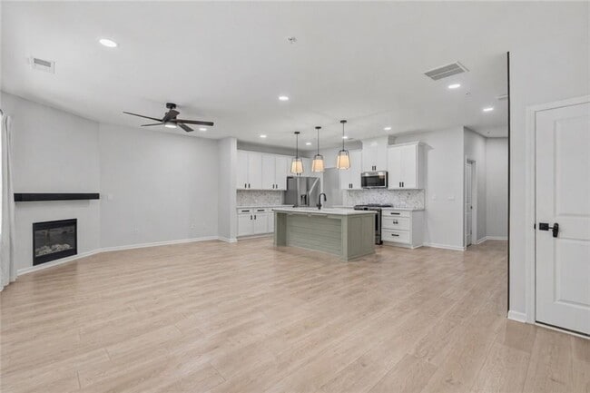Photo - 1339 Endicott Ct