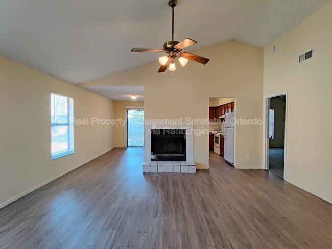 Photo - 10025 Creekwater Blvd