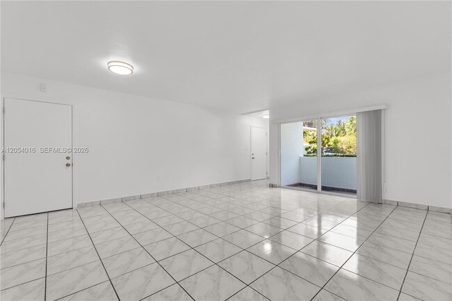 Photo - 9354 SW 77th Ave Unit I1