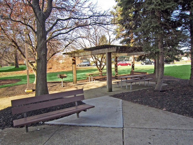 Photo - Eastland Manor