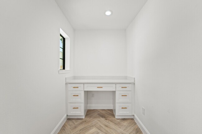 Photo - 10722 Lynbrook Dr