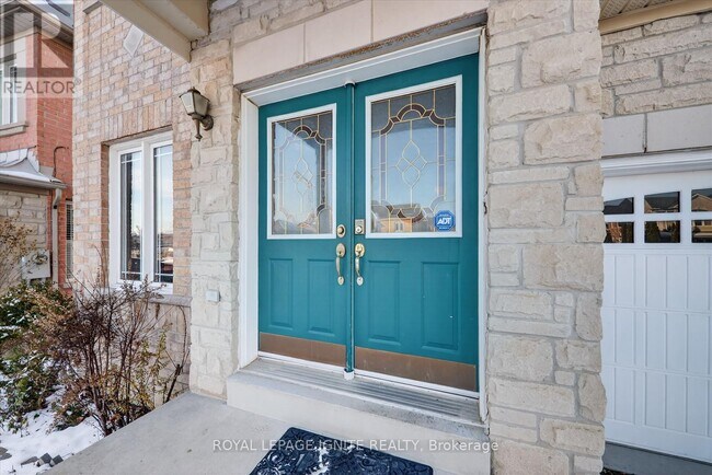 Photo - 26 Rushworth Dr