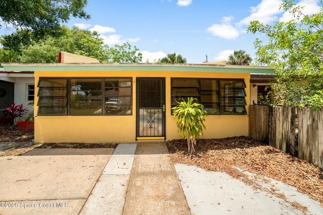 Building Photo - 212 E Towne Pl Rental