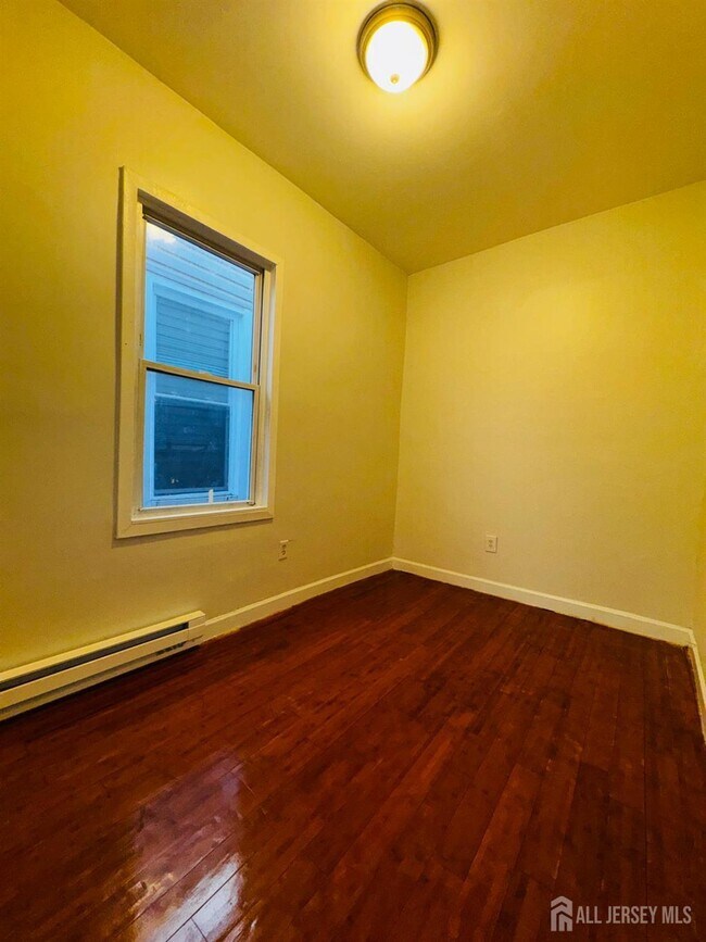 Photo - 489 S 17th St