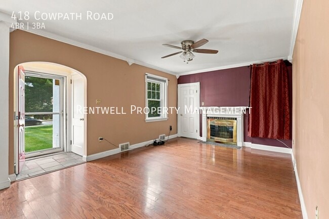 418 Cowpath Rd