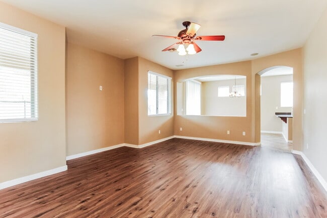 Photo - 4261 N 157th Ave