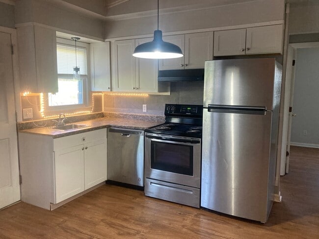 Building Photo - 959 Timberlake Dr Unit 4