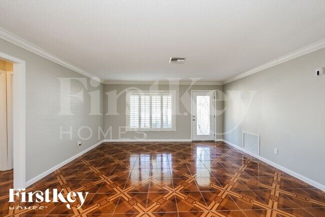 Photo - 1805 Buttonwood