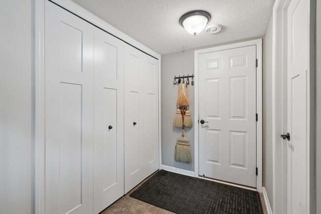 Photo - 8957 SW Village Loop