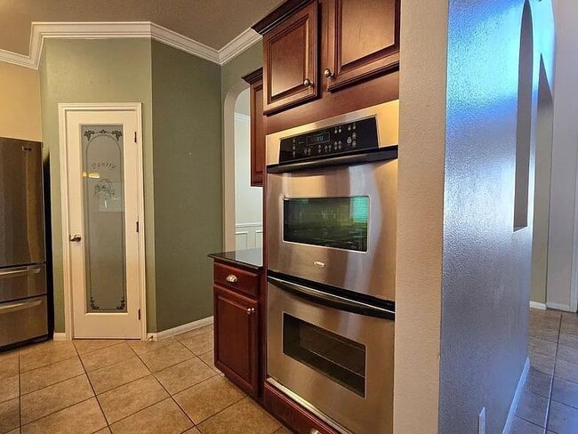 Photo - 615 Pumpkin Dr