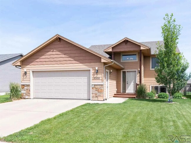 Photo - 3300 E Brewster St