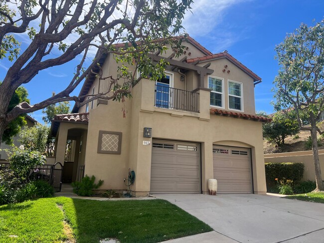 Building Photo - Single Family Home in Spanish Hills